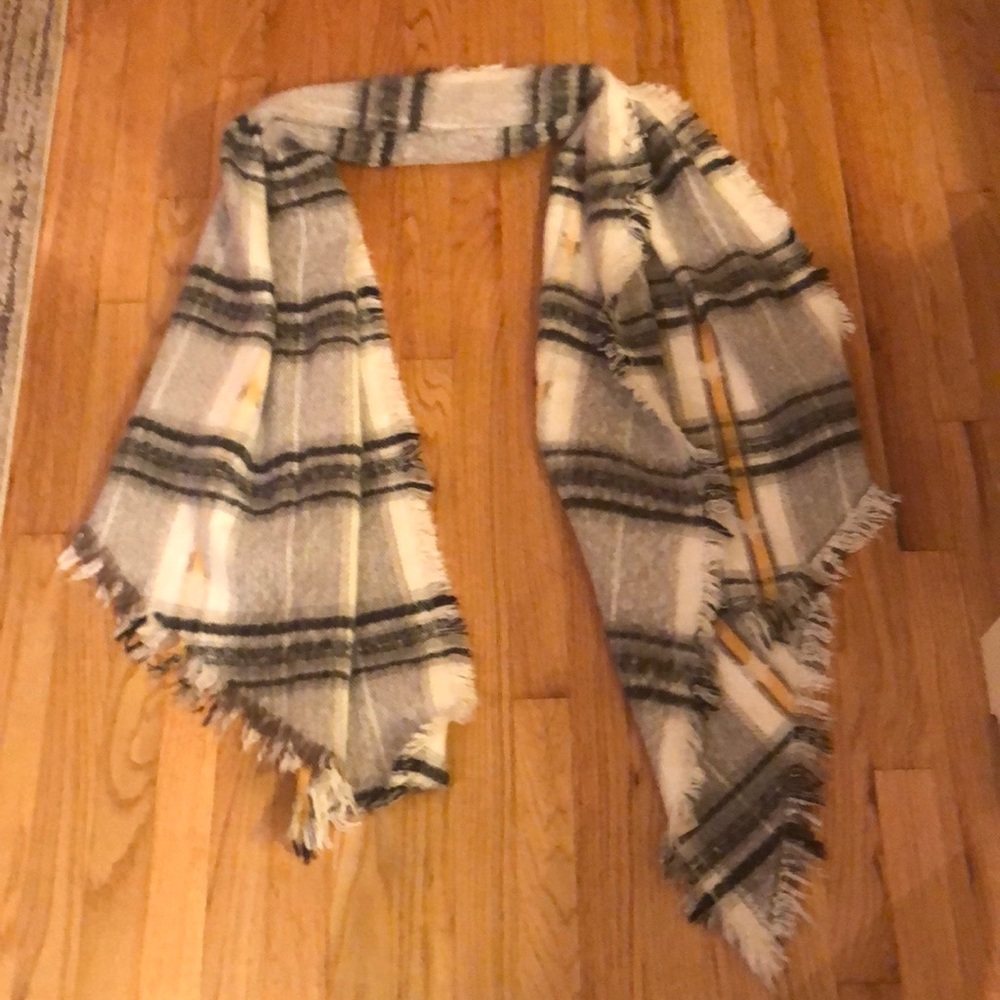 Cute and cozy scarf